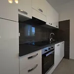 House Mia