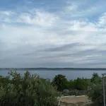 Nyaraló House Mia Starigrad-Paklenica