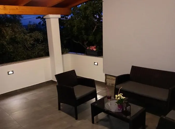 House Mia * Starigrad Paklenica