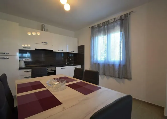 Casa de Férias House Mia Starigrad Paklenica